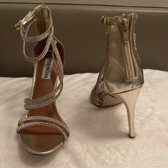 Shoes - Picture 4 of 5